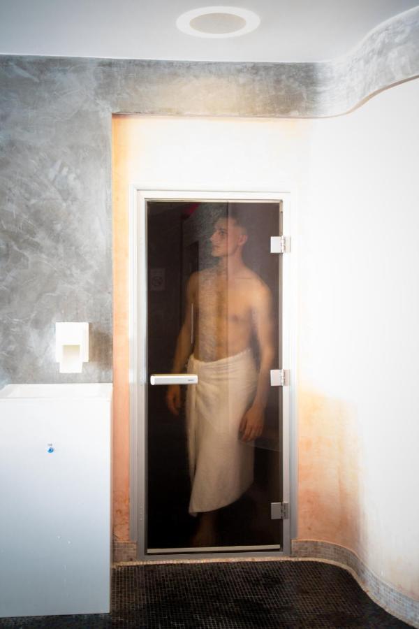 Locanda Al Castello Wellness Resort ชิวีดาเล เดล ฟรีอูลี ภายนอก รูปภาพ