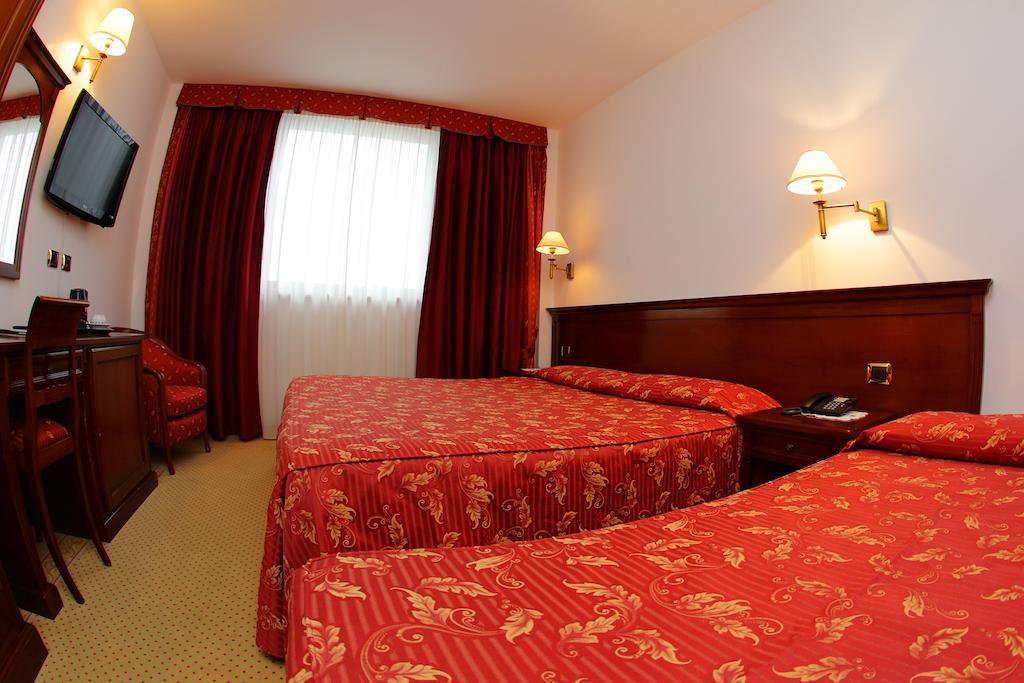 Locanda Al Castello Wellness Resort ชิวีดาเล เดล ฟรีอูลี ห้อง รูปภาพ